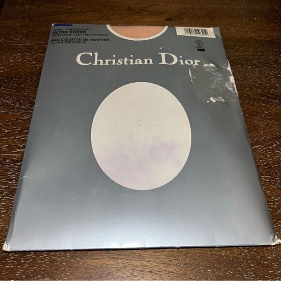 New, Christian Dior 4533 Diorissimo Ultra Sheer Control Top Pantyhose (2 pack) - Picture 1 of 8
